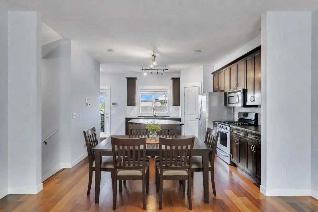 304 Rainbow Falls Drive Chestermere AB T1X 0E4