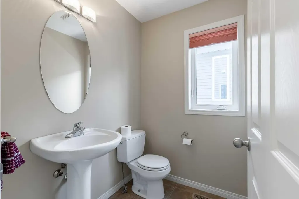 261 Couleesprings Terrace S Lethbridge AB T1K 5P1