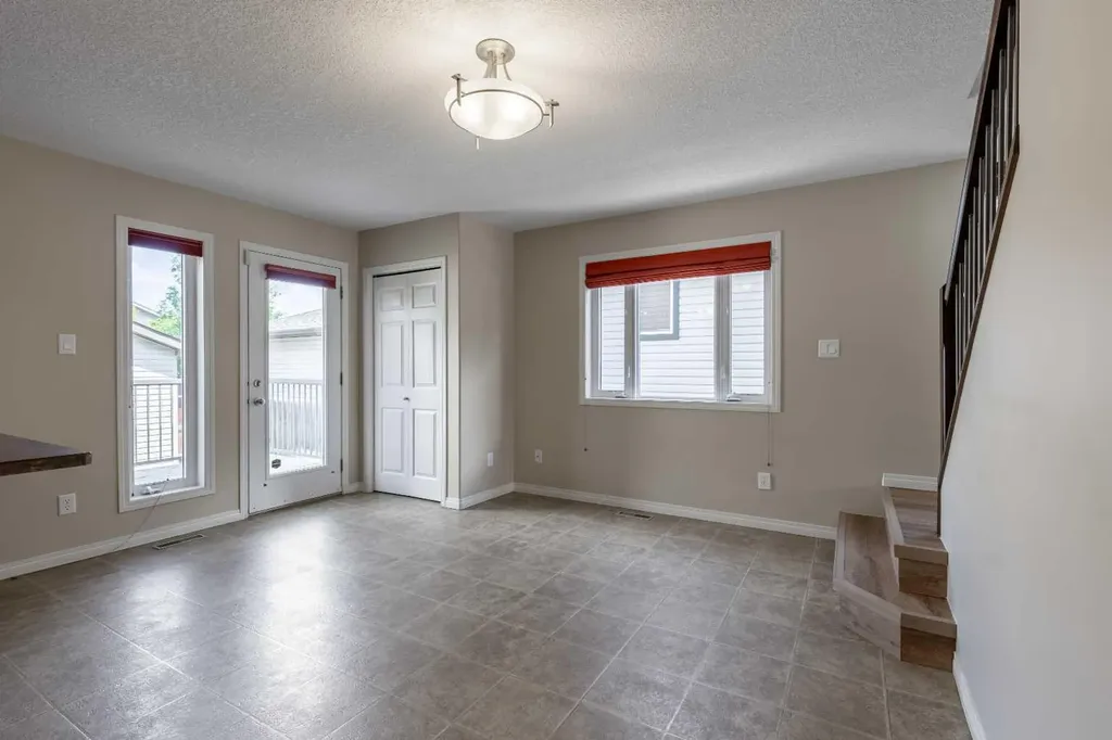 261 Couleesprings Terrace S Lethbridge AB T1K 5P1