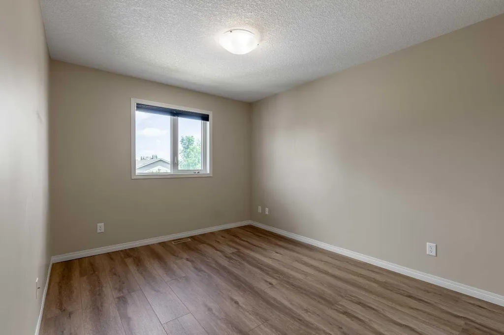 261 Couleesprings Terrace S Lethbridge AB T1K 5P1