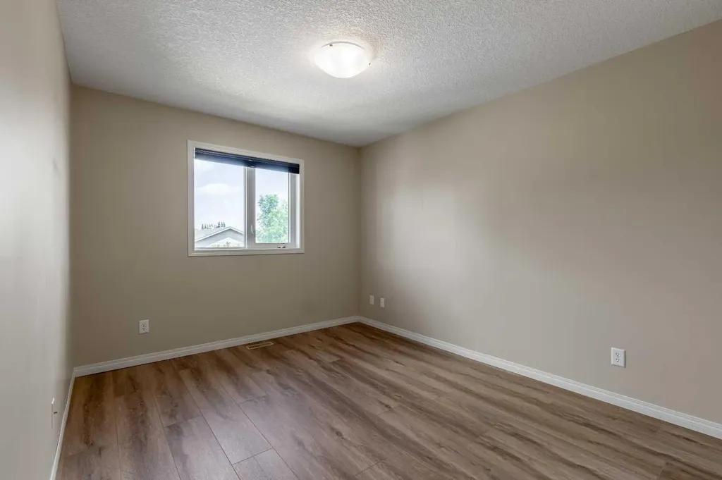 261 Couleesprings Terrace S Lethbridge AB T1K 5P1