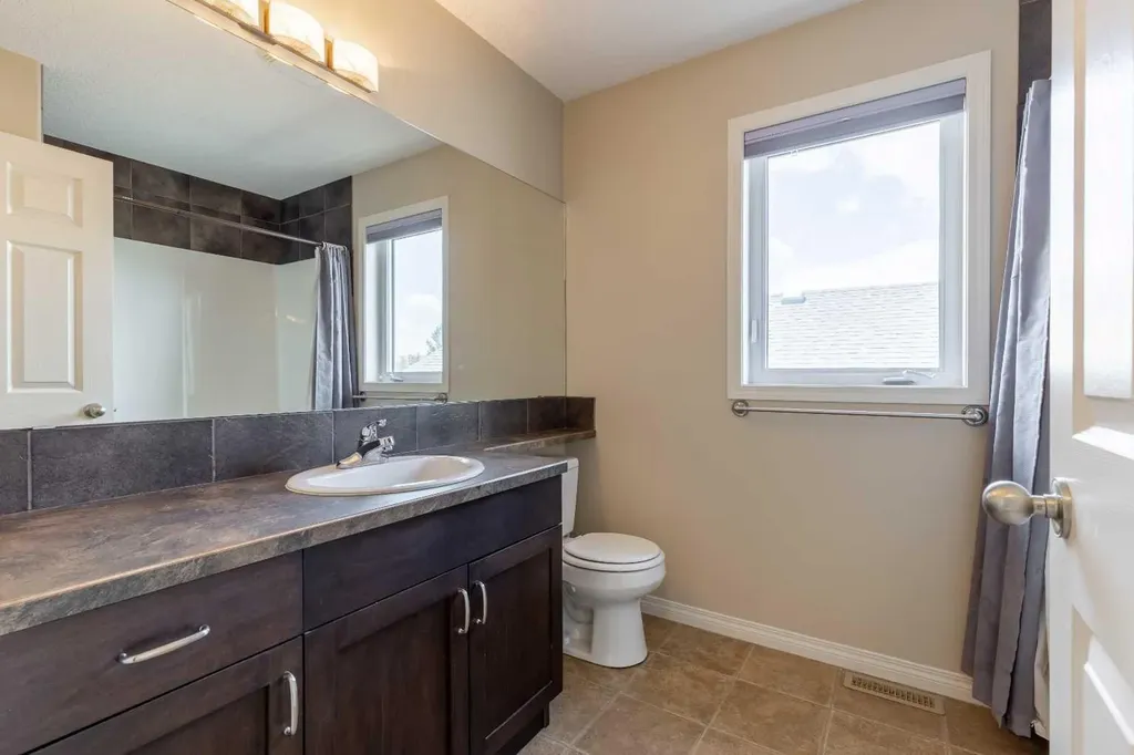 261 Couleesprings Terrace S Lethbridge AB T1K 5P1
