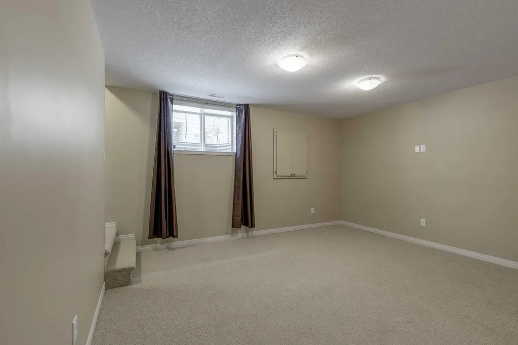 261 Couleesprings Terrace S Lethbridge AB T1K 5P1