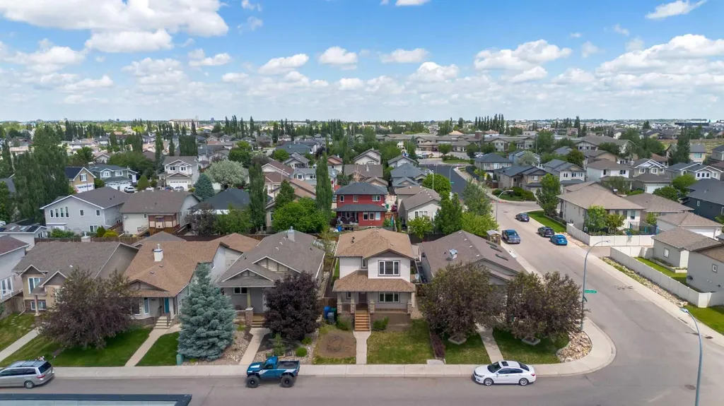 261 Couleesprings Terrace S Lethbridge AB T1K 5P1