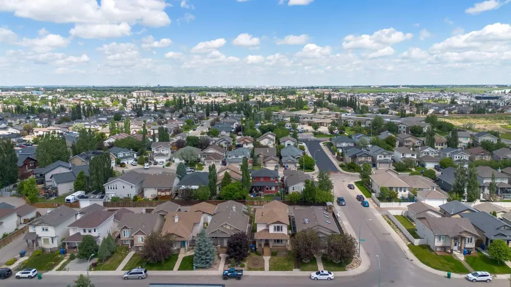 261 Couleesprings Terrace S Lethbridge AB T1K 5P1