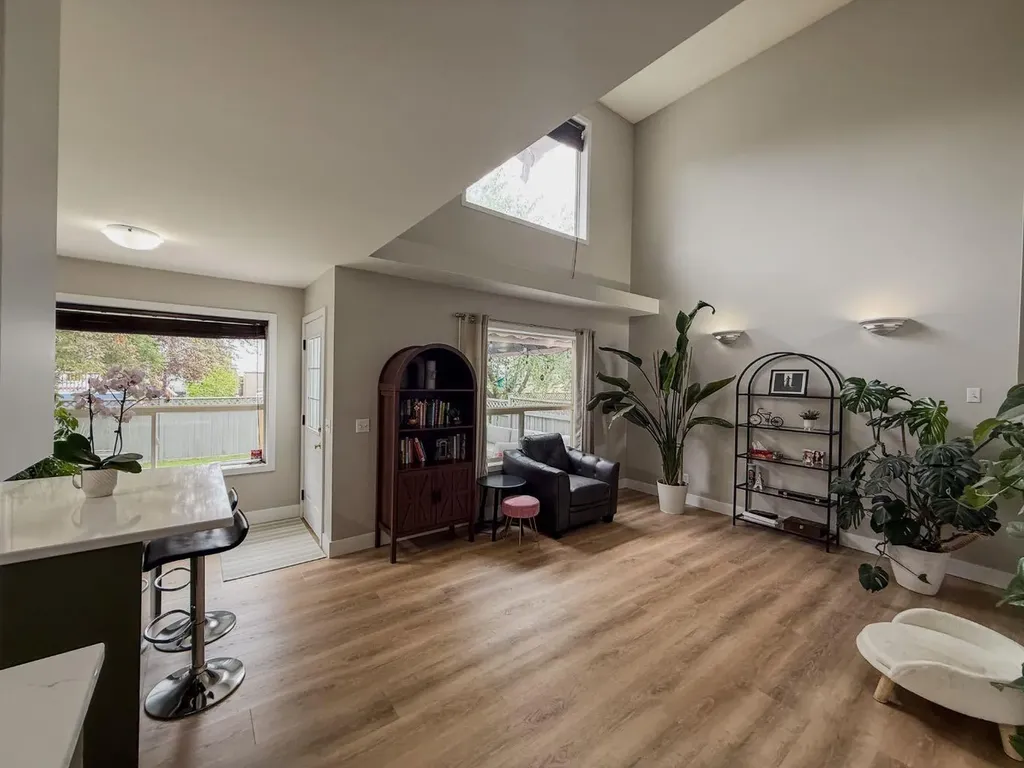 1749 Douglas Glen Grove SE Calgary AB T2Z 3A5