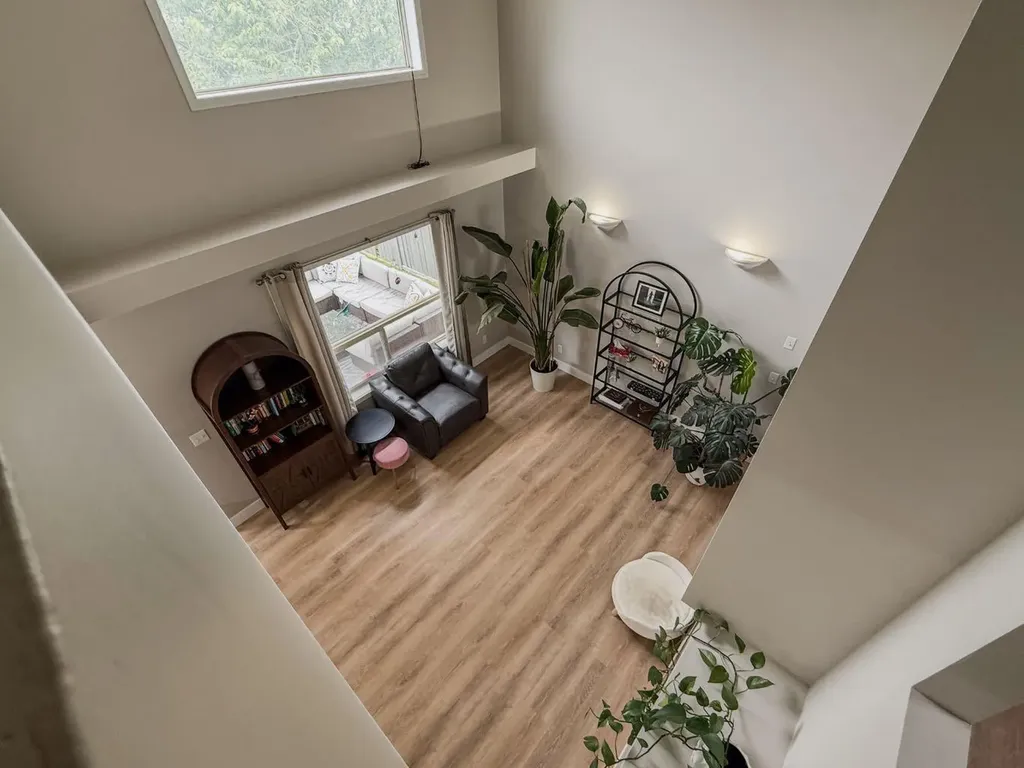 1749 Douglas Glen Grove SE Calgary AB T2Z 3A5