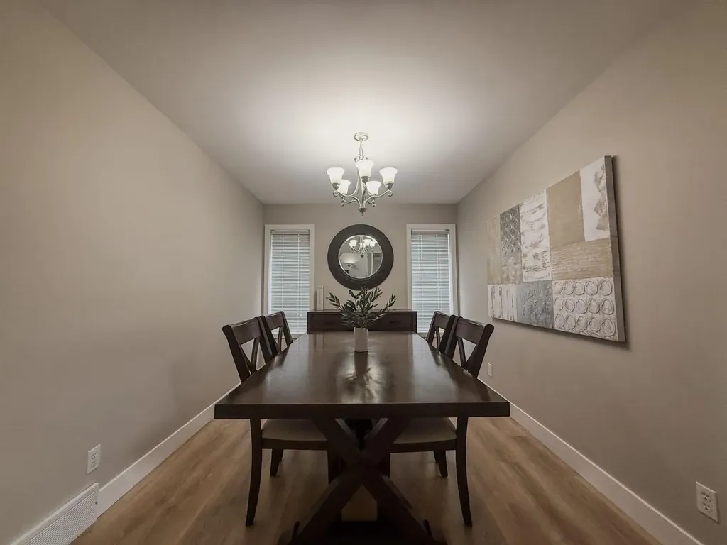 1749 Douglas Glen Grove SE Calgary AB T2Z 3A5
