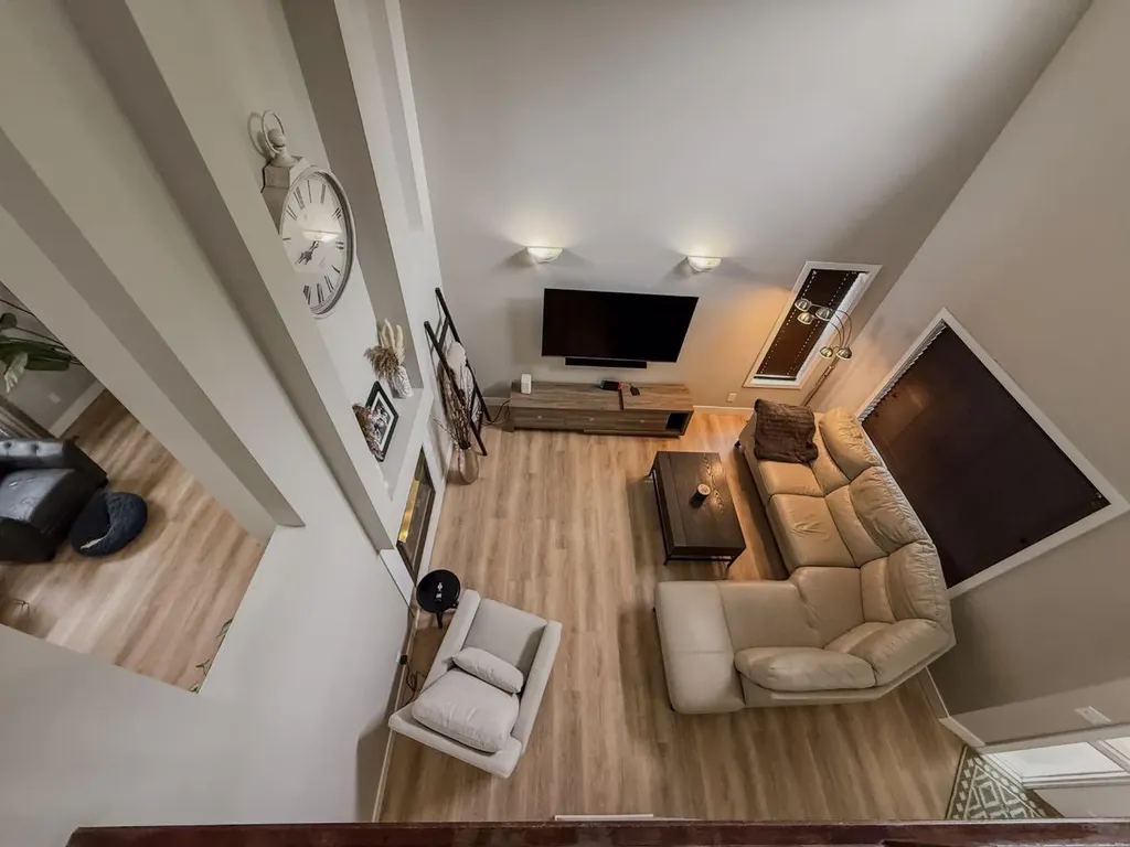 1749 Douglas Glen Grove SE Calgary AB T2Z 3A5