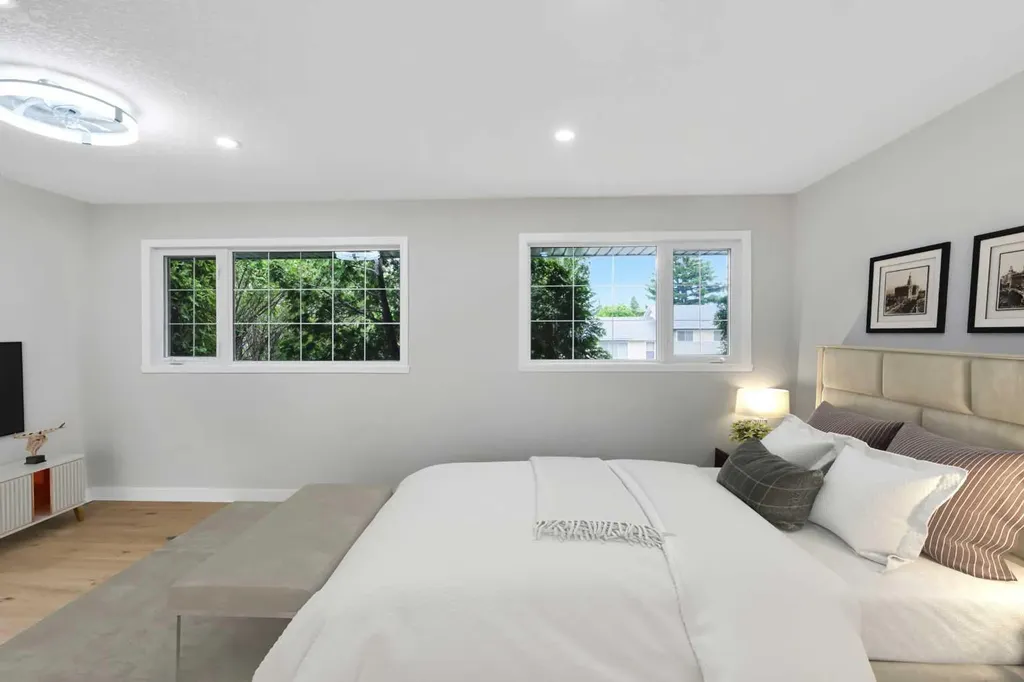 811 Seattle Drive SW Calgary AB T2W 0M9