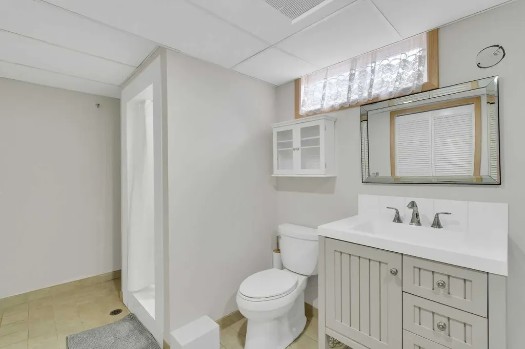 811 Seattle Drive SW Calgary AB T2W 0M9