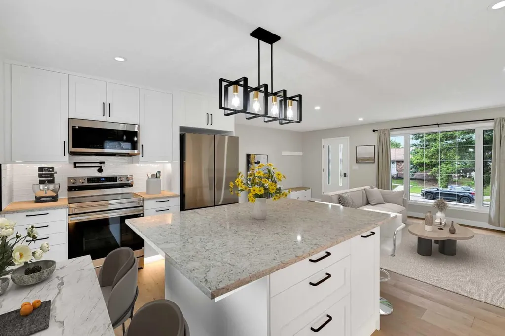 811 Seattle Drive SW Calgary AB T2W 0M9