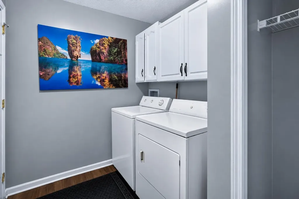 67 Douglas Ridge View SE Calgary AB T2Z 3C3