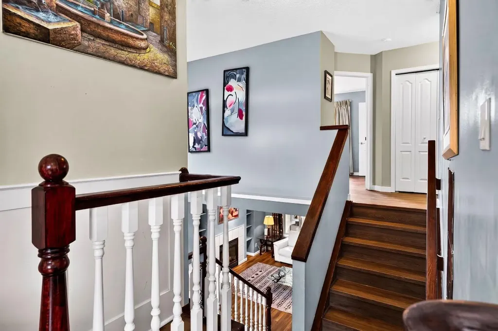 67 Douglas Ridge View SE Calgary AB T2Z 3C3