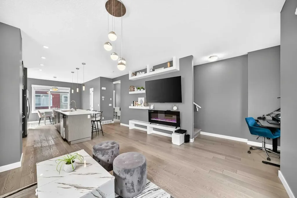 111 Rainbow Falls Gate Chestermere AB T1X 0Z5