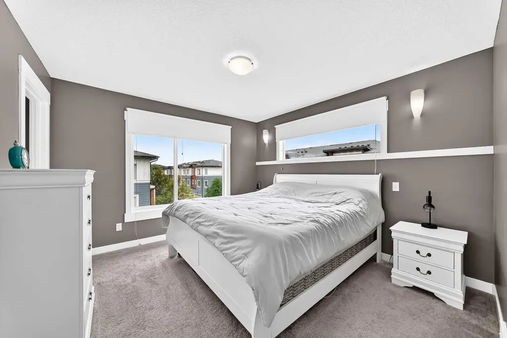 111 Rainbow Falls Gate Chestermere AB T1X 0Z5
