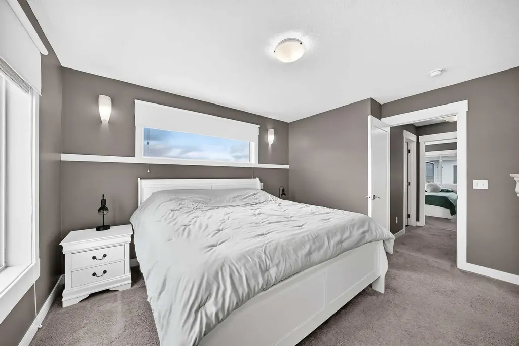 111 Rainbow Falls Gate Chestermere AB T1X 0Z5