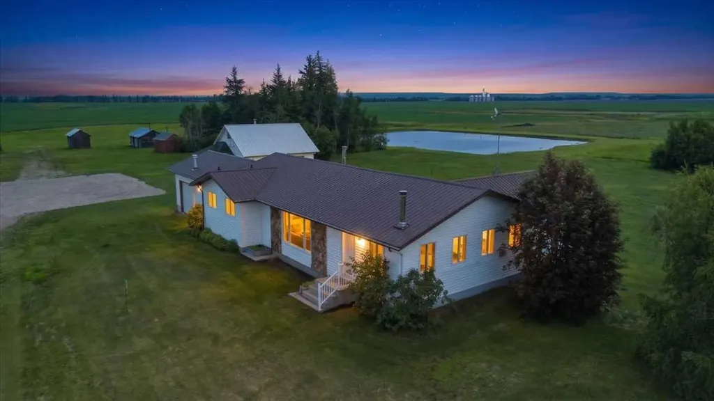 782077 Range Road 50 Rycroft AB T0H3A0