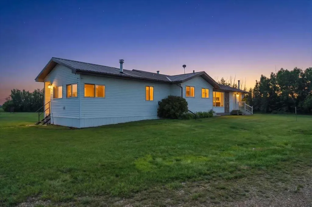 782077 Range Road 50 Rycroft AB T0H3A0