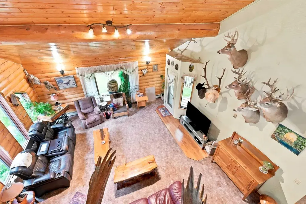 381039 Range Road 7-2 Rural Clearwater County AB T4T 2A2
