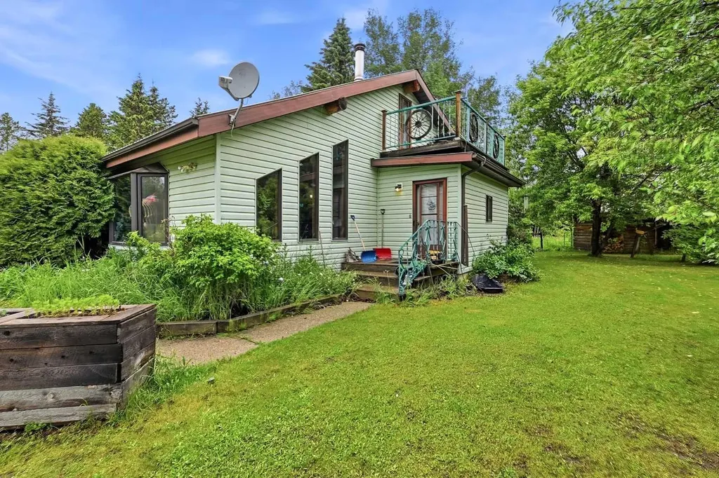 381039 Range Road 7-2 Rural Clearwater County AB T4T 2A2