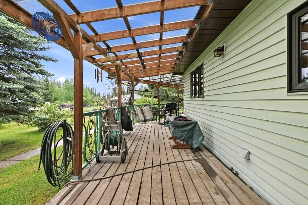 381039 Range Road 7-2 Rural Clearwater County AB T4T 2A2