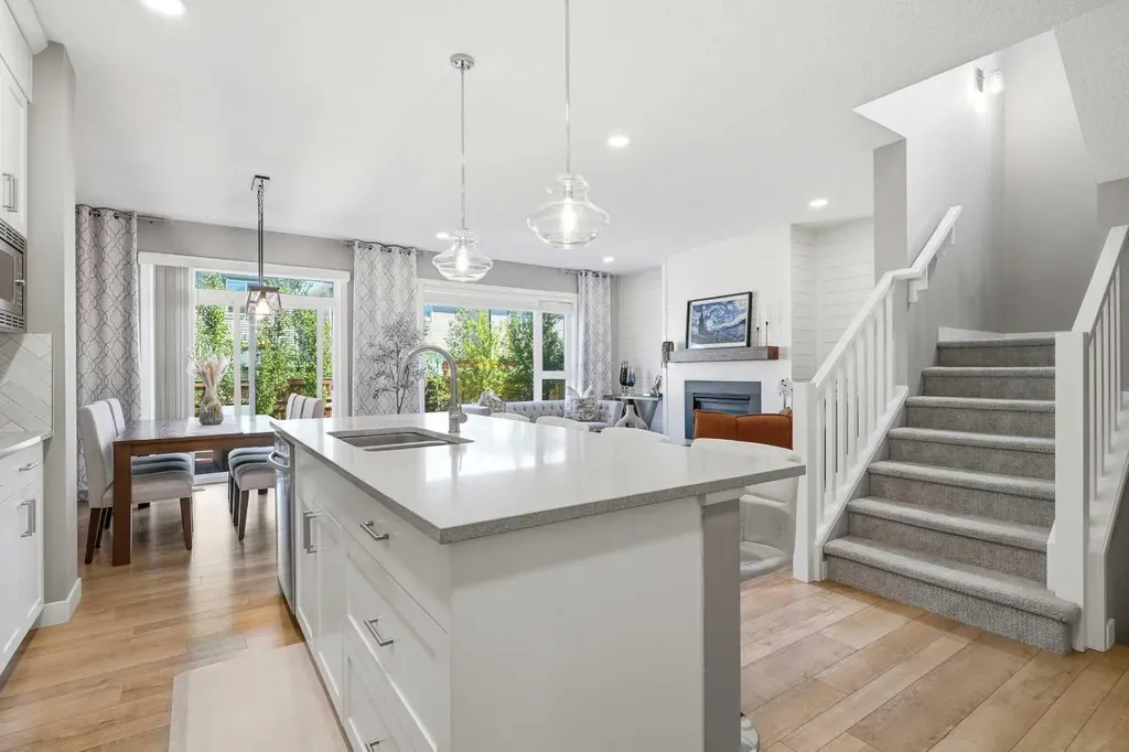 158 Creekstone Passage SW Calgary AB T2X 4R3