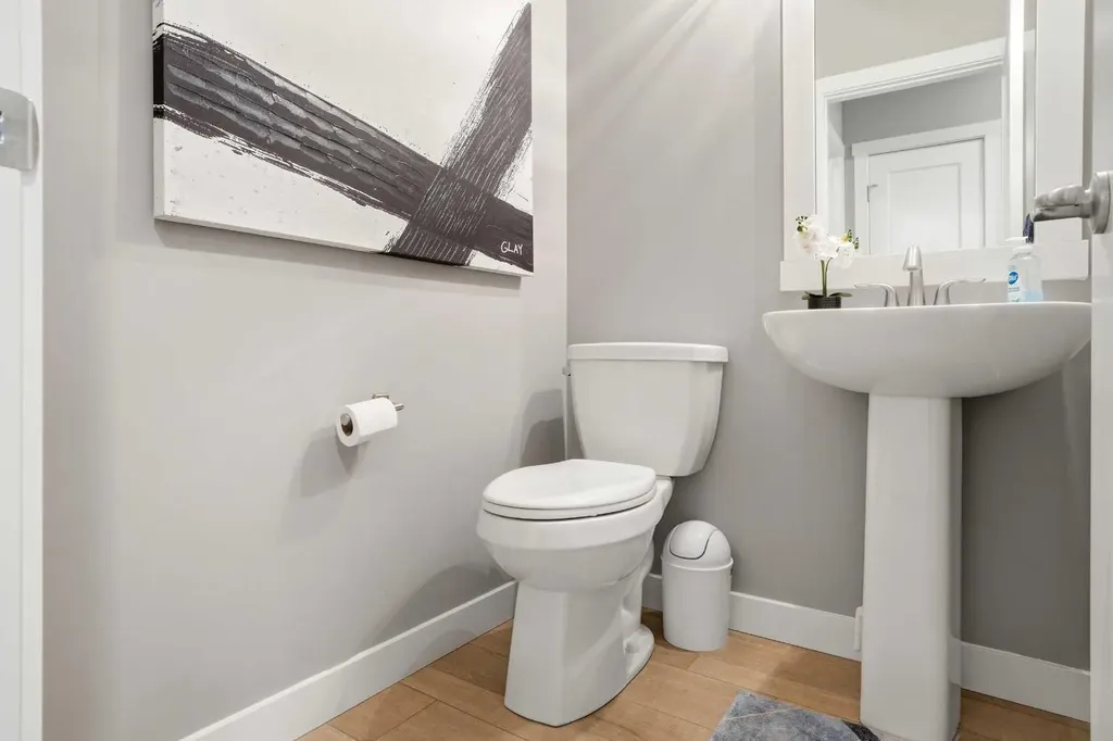 158 Creekstone Passage SW Calgary AB T2X 4R3