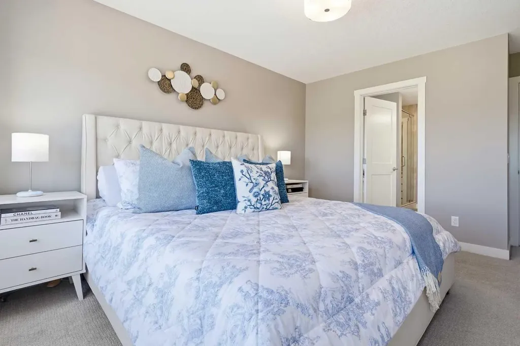 158 Creekstone Passage SW Calgary AB T2X 4R3