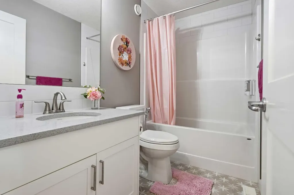 158 Creekstone Passage SW Calgary AB T2X 4R3