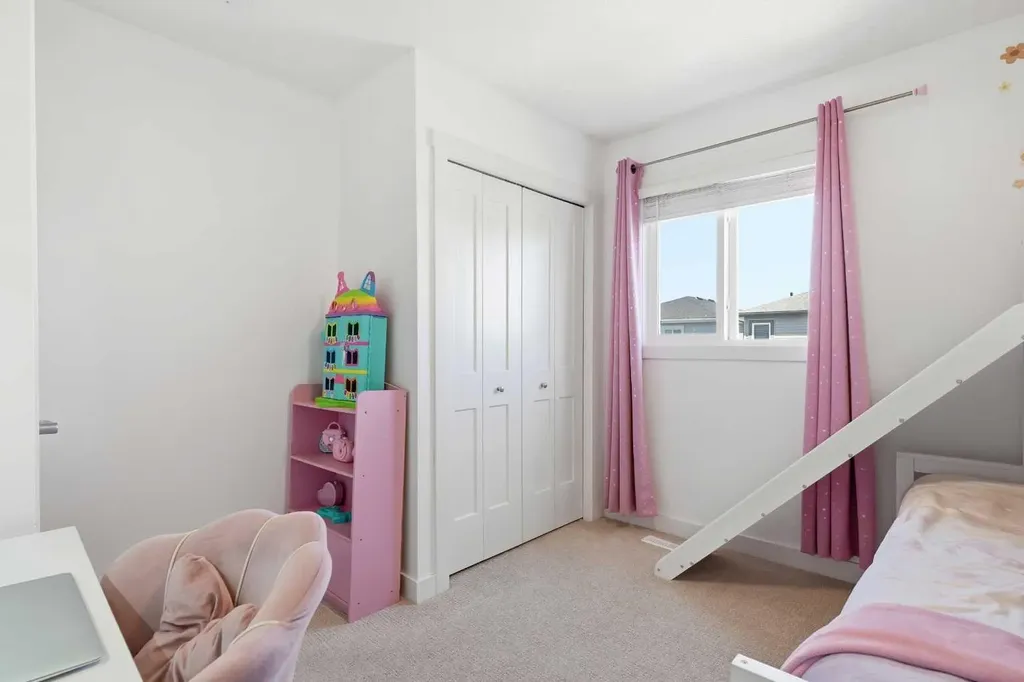 158 Creekstone Passage SW Calgary AB T2X 4R3