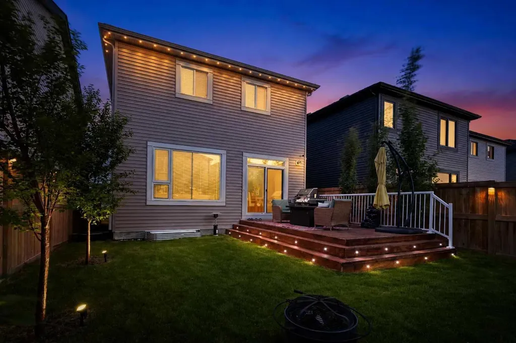 158 Creekstone Passage SW Calgary AB T2X 4R3