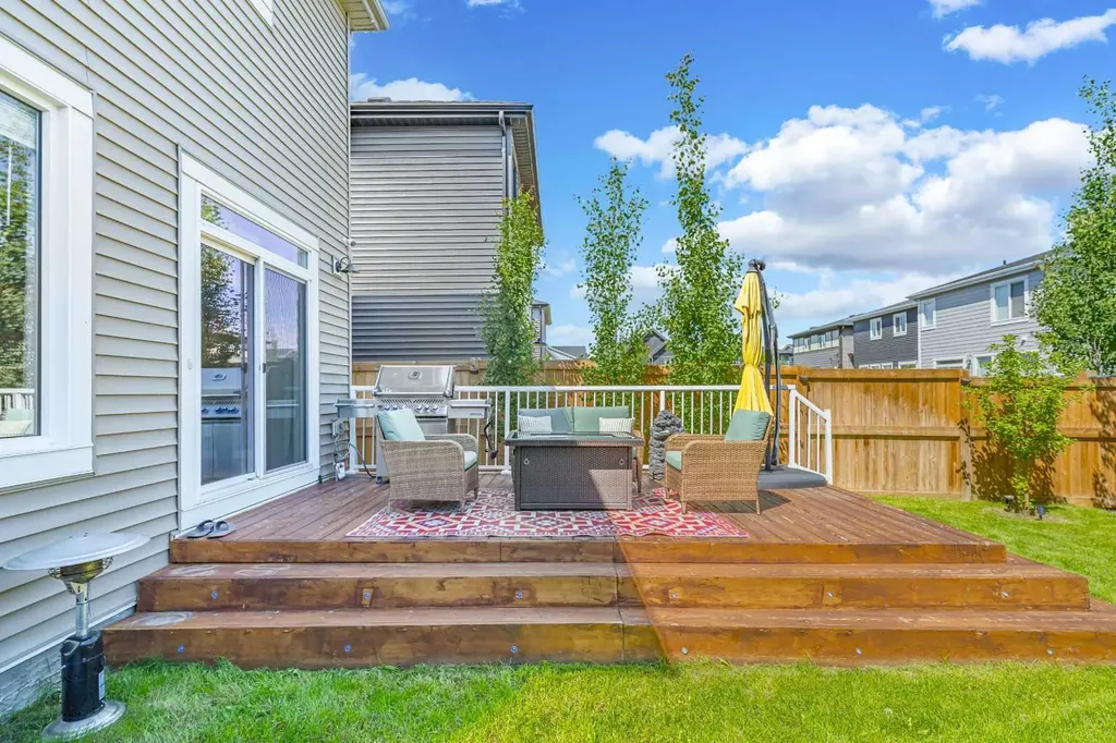 158 Creekstone Passage SW Calgary AB T2X 4R3