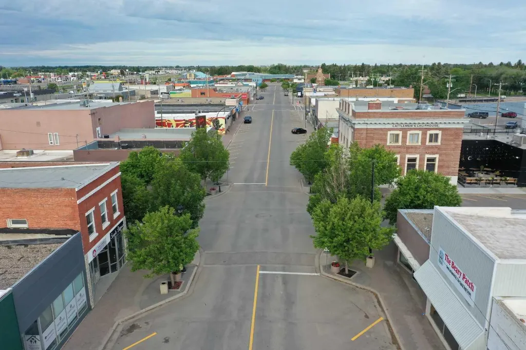 5224 48 Avenue Taber AB T1G 1S1