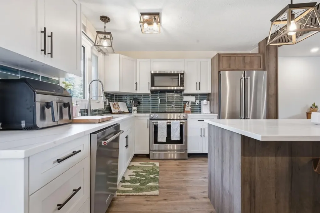 406 Edgar Avenue Diamond Valley AB T0L2A0