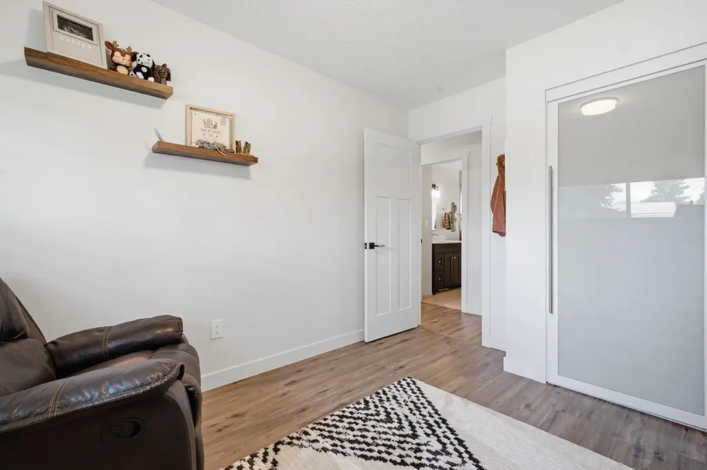 406 Edgar Avenue Diamond Valley AB T0L2A0