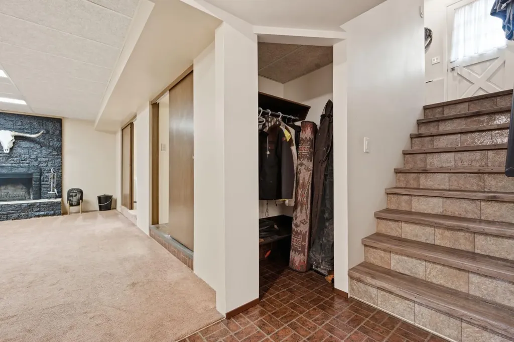 406 Edgar Avenue Diamond Valley AB T0L2A0