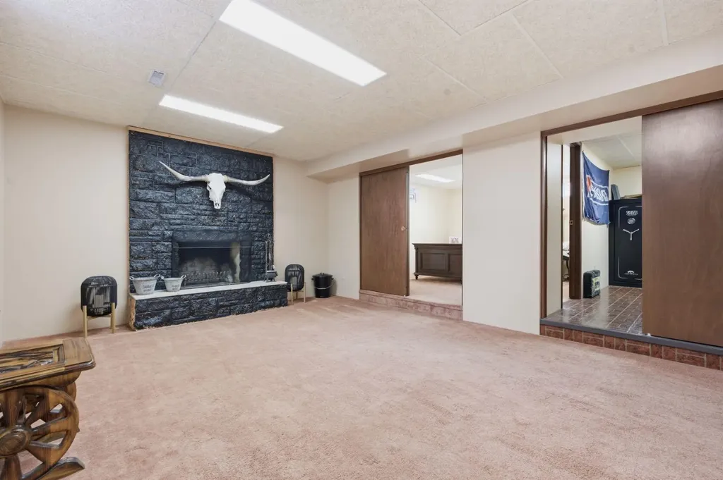 406 Edgar Avenue Diamond Valley AB T0L2A0
