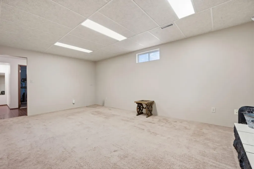 406 Edgar Avenue Diamond Valley AB T0L2A0