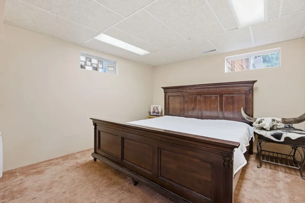 406 Edgar Avenue Diamond Valley AB T0L2A0