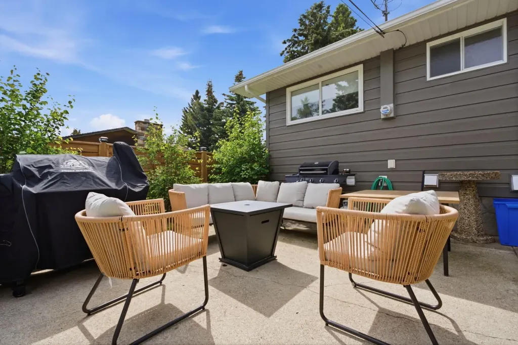 406 Edgar Avenue Diamond Valley AB T0L2A0