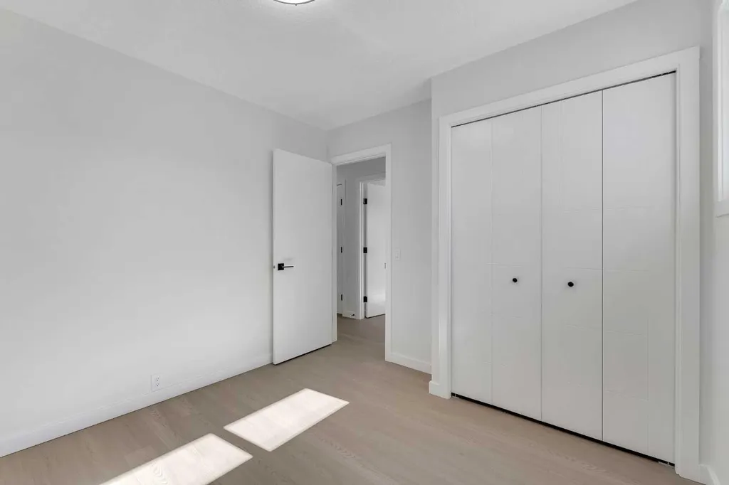 8059 Huntington Street NE Calgary AB T2K 5B8