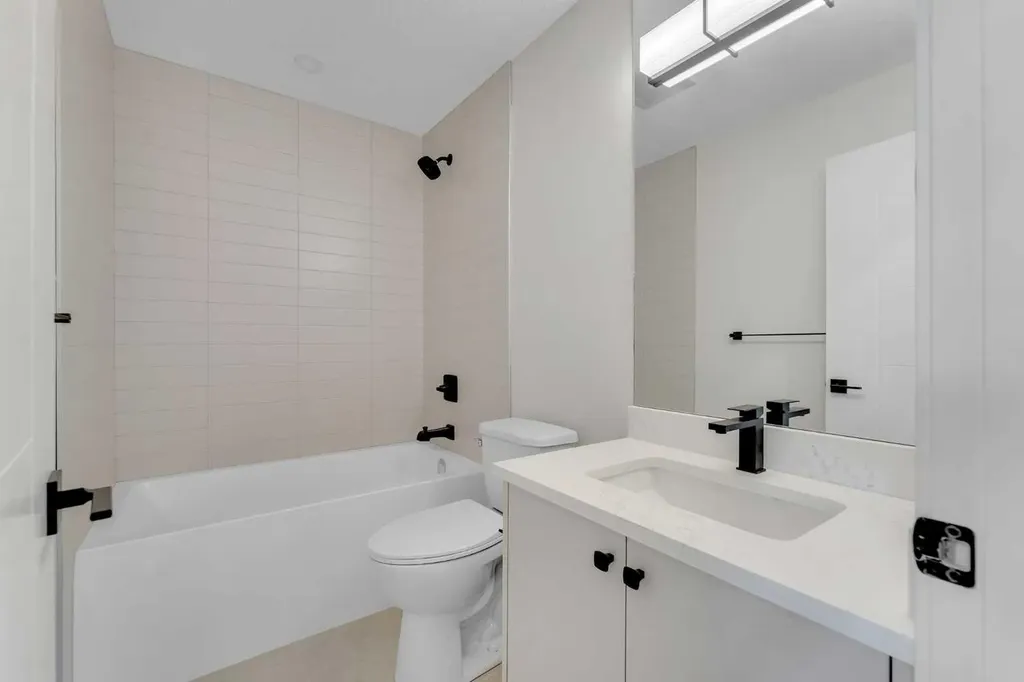 8059 Huntington Street NE Calgary AB T2K 5B8