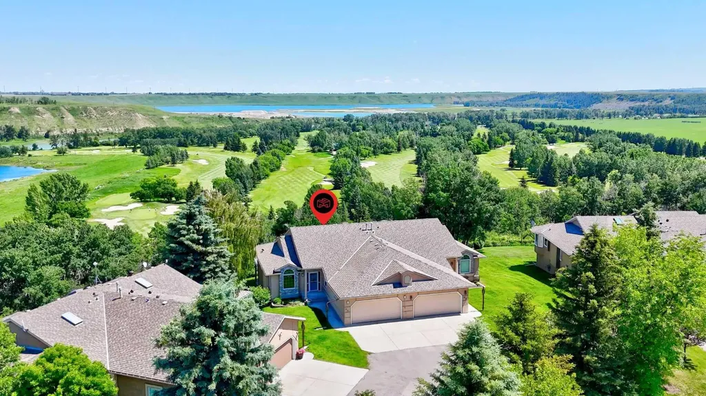 44 Cottonwood Boulevard Rural Foothills County AB T1S 4W2
