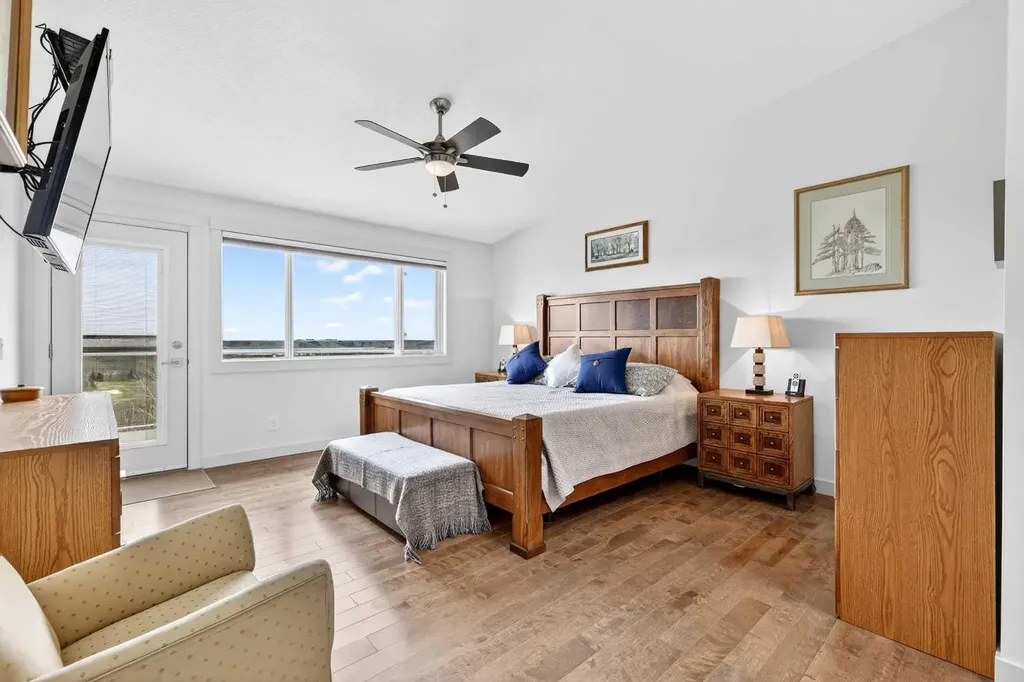 44 Cottonwood Boulevard Rural Foothills County AB T1S 4W2