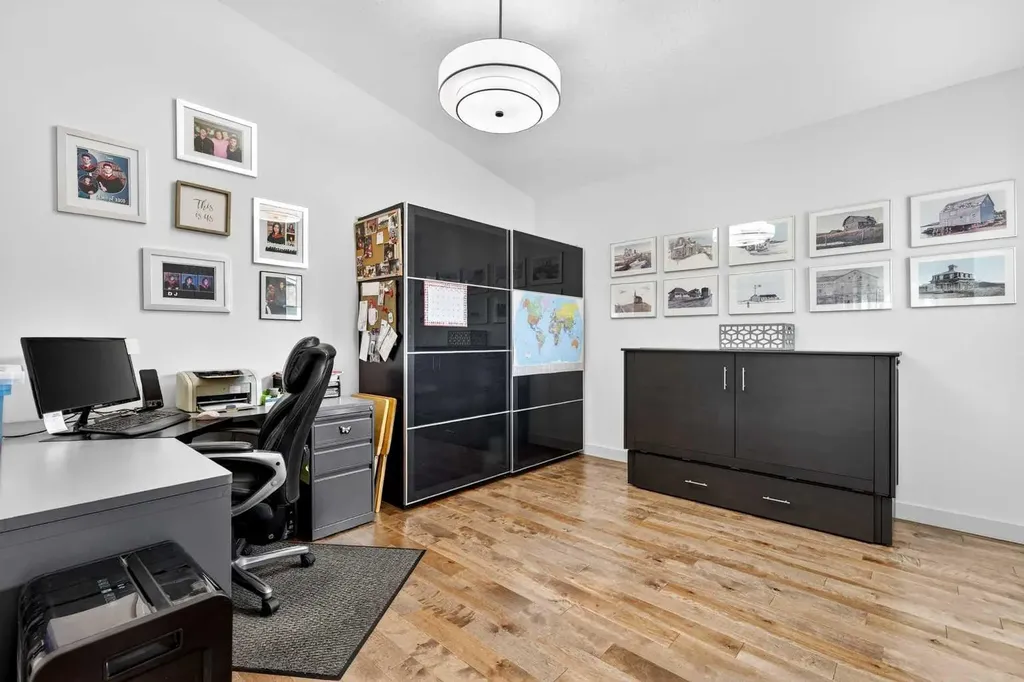 44 Cottonwood Boulevard Rural Foothills County AB T1S 4W2