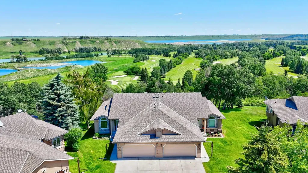 44 Cottonwood Boulevard Rural Foothills County AB T1S 4W2