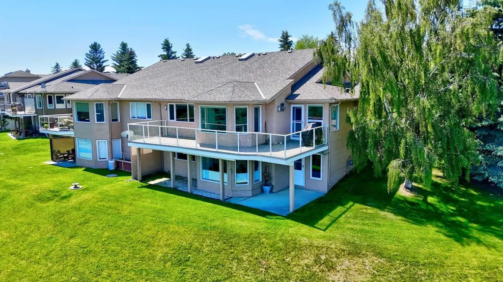 44 Cottonwood Boulevard Rural Foothills County AB T1S 4W2