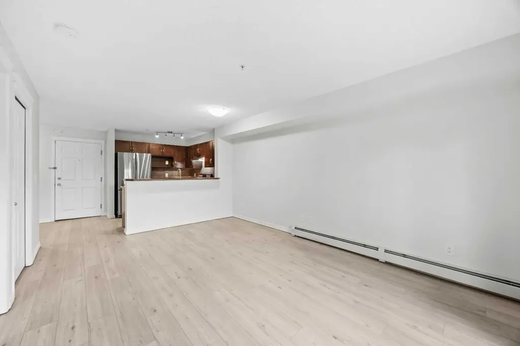115 Prestwick Villas SE Calgary AB T2Z 0N1