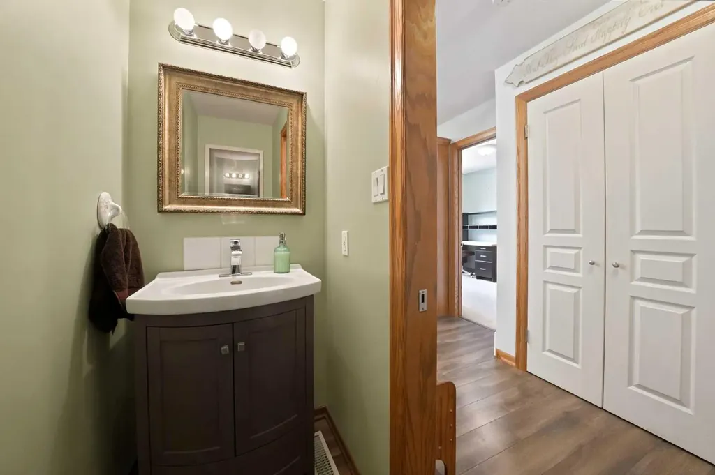 40 Owens Close Red Deer AB T4N 6Y5